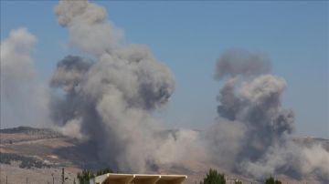 جيش الاحتلال يعلن شن غارات على موقع لحزب الله جنوب لبنان