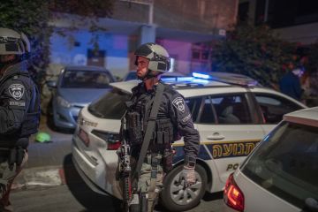 واينت: الكشف عن خلية خططت لهجمات وسط إسرائيل أحد عناصرها يهودي