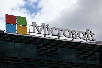 مايكروسوفت تطرد موظفين عارضا تعاونها مع إسرائيل