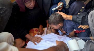 18 شهيدا إثر قصف الاحتلال المتواصل على قطاع غزة