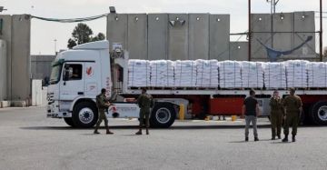 الإعلام الحكومي: 95 شاحنة مساعدات دخلت السبت للقطاع الإعلام الحكومي: 95 شاحنة مساعدات دخلت السبت للقطاع