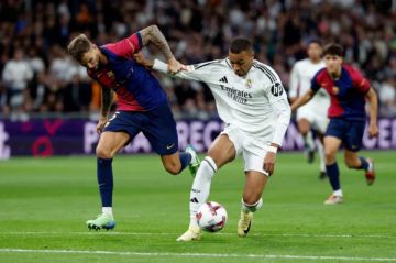 لهذا السبب.. ريال مدريد يطالب بمنع إقامة مباراة برشلونة التاريخية في ميامي لهذا السبب.. ريال مدريد يطالب بمنع إقامة مباراة برشلونة التاريخية في ميامي
