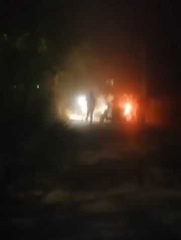 الجيش الإسرائيلي يعلن استهداف مستودع أسلحة لحزب الله الجيش الإسرائيلي يعلن استهداف مستودع أسلحة لحزب الله