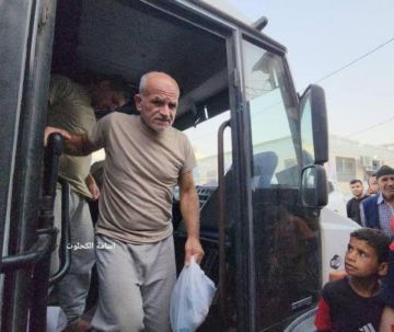 بالأسماء: الاحتلال يفرج عن 9 أسرى من قطاع غزة