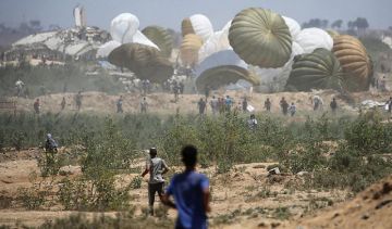 تقرير إنزال المساعدات الجوية يحصد المزيد من ضحايا الجوع ويعزز الفوضى