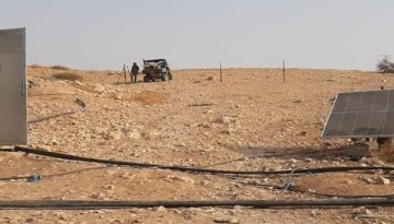 مستوطنون يسيجون أراض قرب تجمعات سكانية فلسطينية بالأغوار