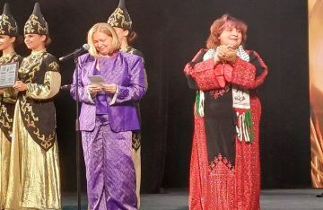 سياسية روسية بوشاح فلسطيني تتألق في ختام مهرجان قازان السينمائي الدولي (صور) سياسية روسية بوشاح فلسطيني تتألق في ختام مهرجان قازان السينمائي الدولي (صور)