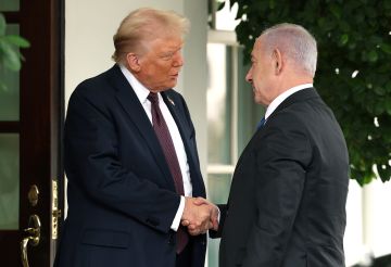 ترامب يستقبل نتنياهو في البيت الأبيض ترامب يستقبل نتنياهو في البيت الأبيض