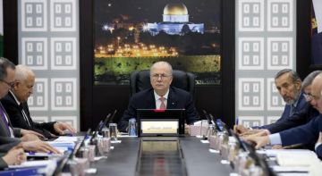 مجلس الوزراء الفلسطيني يطالب بالتحرك العاجل لإنقاذ قطاع غزة مجلس الوزراء الفلسطيني يطالب بالتحرك العاجل لإنقاذ قطاع غزة