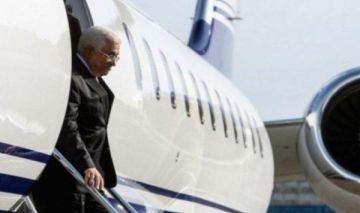 الرئيس عباس يصل إلى لندن في زيارة رسمية الرئيس عباس يصل إلى لندن في زيارة رسمية