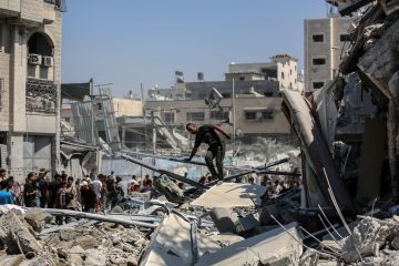 إعلام عبري: واشنطن تعمل على خطة لتولي توني بلير إدارة قطاع غزة