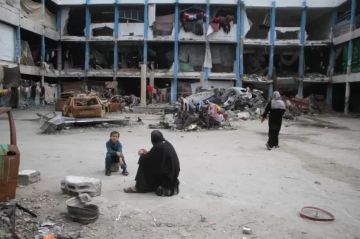 الأونروا: 12 منشأة تابعة لنا تعرضت لغارات إسرائيلية بمدينة غزة