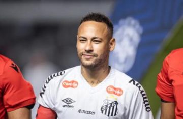 رجل أعمال برازيلي يهب ملياراته لنيمار.. ما القصة؟
