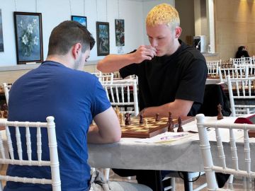 إسبانيا تحظر علم الاحتلال الإسرائيلي في بطولة شطرنج