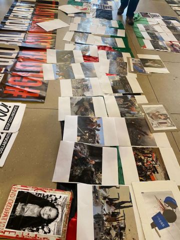 نشطاء ينظمون معرض صور في محطةأمستردام تضامنا مع غزة نشطاء ينظمون معرض صور في محطةأمستردام تضامنا مع غزة