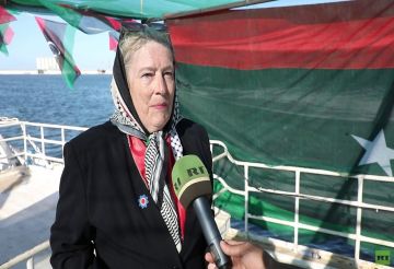 RT تلتقي نشطاء على متن سفينة عمر المختار ضمن أسطول الصمود العالمي (فيديو) RT تلتقي نشطاء على متن سفينة عمر المختار ضمن أسطول الصمود العالمي (فيديو)