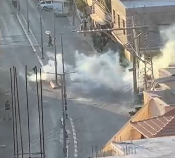 إصابات بالاختناق خلال اقتحام الاحتلال بيت فوريك