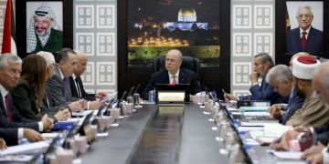 مجلس الوزراء يطالب بتحرك دولي عاجل لإنقاذ قطاع غزة ووقف جرائم الاحتلال المتصاعدة مجلس الوزراء يطالب بتحرك دولي عاجل لإنقاذ قطاع غزة ووقف جرائم الاحتلال المتصاعدة