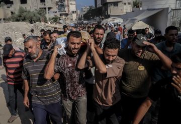 غزة: عشرات القتلى والجرحى بينهم طالبوا مساعدات جنوبي القطاع (فيديو) غزة: عشرات القتلى والجرحى بينهم طالبوا مساعدات جنوبي القطاع (فيديو)