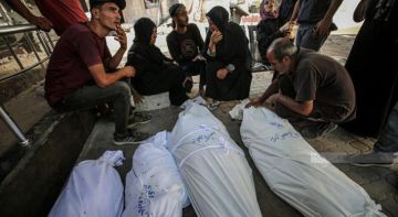 98 شهيدا في قطاع غزة منذ فجر اليوم بينهم 6 من منتظري المساعدات