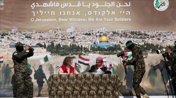  وداعية .. القسام تعرض صورة لأسرى الاحتلال تزامنا مع بدء عملية غزة