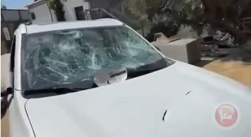 مستوطنون يعتدون على رئيس بلدية بيتا جنوب نابلس