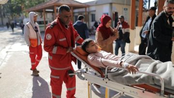 المنظمات الأهلية: 18500 شخص من غزة بحاجة ماسة للعلاج بالخارج فورا