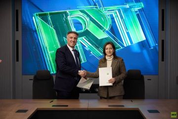 RT توقع مذكرة تفاهم مع الهيئة العامة للإذاعة والتلفزيون الفلسطينية (صور) RT توقع مذكرة تفاهم مع الهيئة العامة للإذاعة والتلفزيون الفلسطينية (صور)