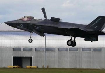 بريطانيا ترسل طائرات مقاتلة إلى الشرق الأوسط بريطانيا ترسل طائرات مقاتلة إلى الشرق الأوسط