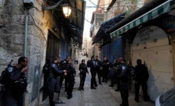 مستوطنون يستولون على منزل لعائلة بصبوص في حي بطن الهوى بسلوان مستوطنون يستولون على منزل لعائلة بصبوص في حي بطن الهوى بسلوان