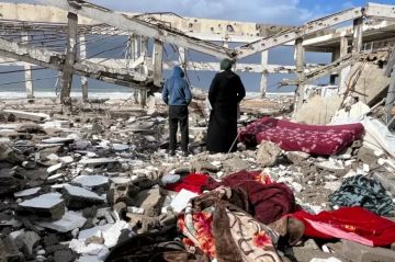 بالصور عائلة حمودة... في خيمة الموت انتهى حلم لم الشمل بالصور عائلة حمودة... في خيمة الموت انتهى حلم لم الشمل