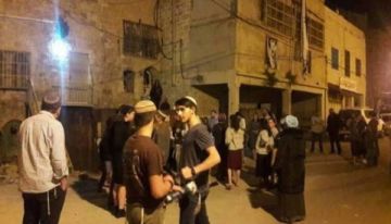 مستوطنون يهاجمون منازل المواطنين في بلدة بيتا