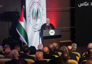 الجامعة العربية الأمريكية تمنح الرئيس محمود عباس الدكتوراه الفخرية في العلوم الإنسانية تقديرا لمسيرته الوطنية وإسهاماته الفكرية