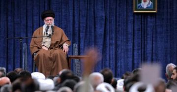 السيد خامنئي ردا على رسائل التطمين الإسرائيلية: العدو خبيث ولا يمكن الوثوق به