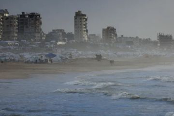 غزة.. 24 شهيدا جراء الانهيارات وانجراف 7 آلاف خيمة خلال يومين