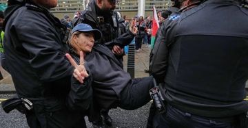 بعد معركة الأمعاء الخاوية.. لندن تتراجع عن عقد مع شركة أسلحة إسرائيلية