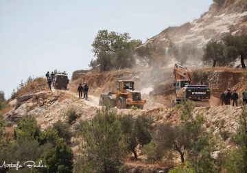 الاحتلال يبدأ بشق طريق استعماري شرق طمون جنوب طوباس