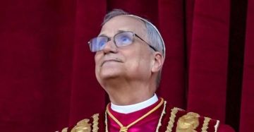 البابا لاون الرابع عشر: للفلسطينيين الحق في العيش على أرضهم بالضفة وغزة