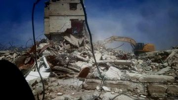 عمليات التجريف برفح تهدد بطمس الجثامين.. الأورومتوسطي يحذر من كارثة إنسانية