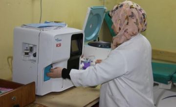 نقص المستهلكات المخبرية في غزة يتجاوز الخطوط الحمراء ويهدد حياة الآلاف نقص المستهلكات المخبرية في غزة يتجاوز الخطوط الحمراء ويهدد حياة الآلاف