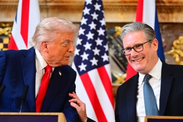 تلغراف: ترامب يعتزم عرض مقعد في مجلس السلام الخاص بقطاع غزة على ستارمر