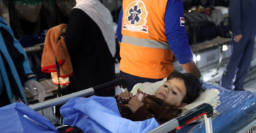 22 ألف مريض عالقون بانتظار العلاج بينهم 5 آلاف طفل و5 آلاف مريض سرطان 22 ألف مريض عالقون بانتظار العلاج بينهم 5 آلاف طفل و5 آلاف مريض سرطان