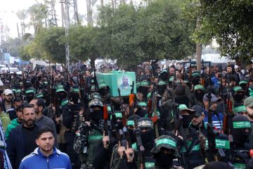 تضارب في التسريب.. الشرق الأوسط تنقل عن مصادر استعداد قادة حماس مغادرة غزة والقيادة العسكرية ترفض