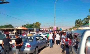 معبر الكرامة يمدد عمله لمواجهة ضغط المعتمرين والمسافرين