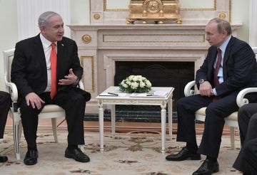 في اتصال مع نتيناهو.. بوتين يقدم مقاربات لتعزيز الاستقرار في الشرق الأوسط ويعرض الوساطة في اتصال مع نتيناهو.. بوتين يقدم مقاربات لتعزيز الاستقرار في الشرق الأوسط ويعرض الوساطة