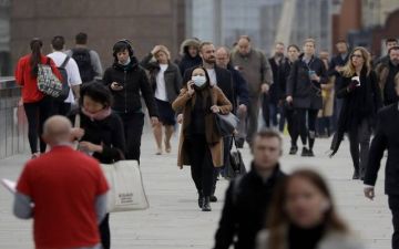 تباطؤ نمو الأجور البريطانية إلى أدنى وتيرة منذ نوفمبر 2020 تباطؤ نمو الأجور البريطانية إلى أدنى وتيرة منذ نوفمبر 2020