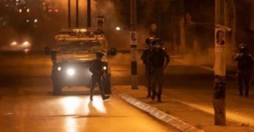 الاحتلال يعتقل فلسطينيين باقتحامات متفرقة في الضفة الاحتلال يعتقل فلسطينيين باقتحامات متفرقة في الضفة