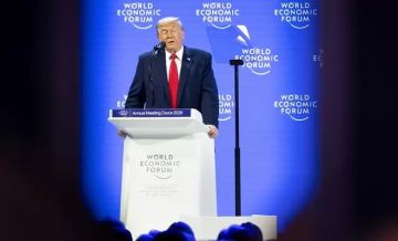 ترامب من دافوس يتوعد حماس بالتدمير حال رفضها التخلي عن سلاحها