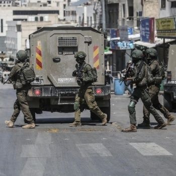 اقتحامات واعتقالات في تصعيد مستمر للعدوان على الضفة اقتحامات واعتقالات في تصعيد مستمر للعدوان على الضفة