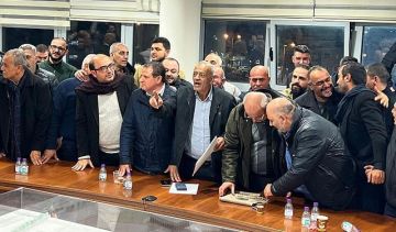 اللجنة القطرية ترحب بالاتفاق المبدئي لإعادة تشكيل القائمة المشتركة وتدعو لاستكماله سريعا اللجنة القطرية ترحب بالاتفاق المبدئي لإعادة تشكيل القائمة المشتركة وتدعو لاستكماله سريعا